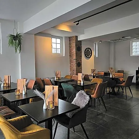 Meyenhof Frankenberg Eder 宾馆 *